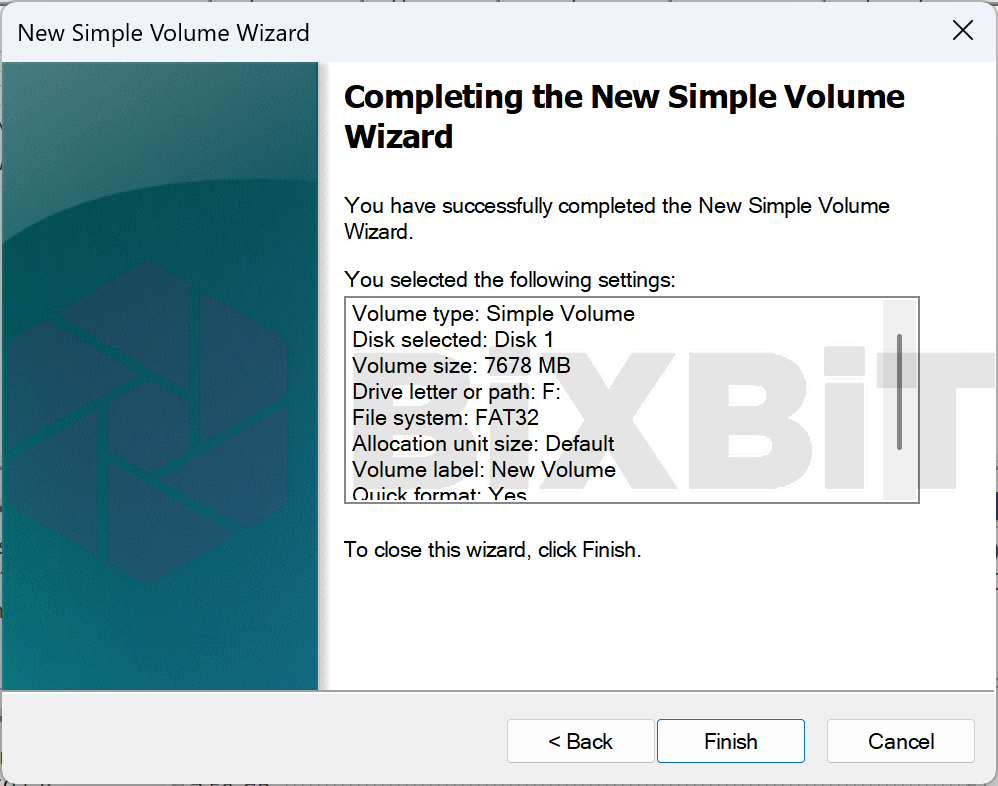 Completing the New Simple Volume Wizard: Disk 1, 7678 MB, drive F:, FAT32, quick format, Finish